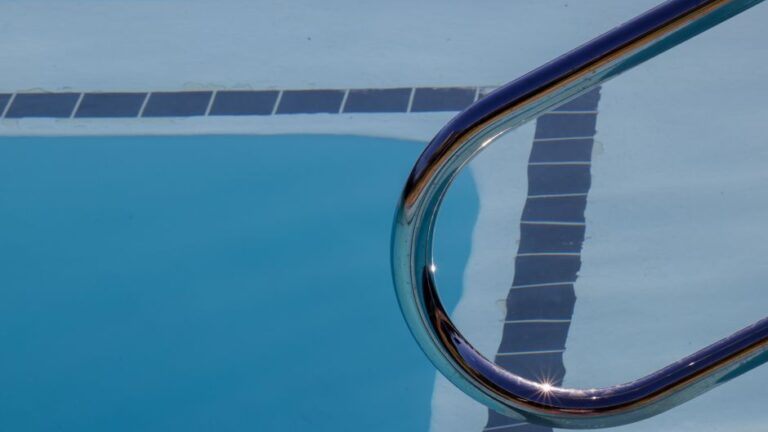 Mastering Pool Cleaning: Tips for a Sparkling Oasis