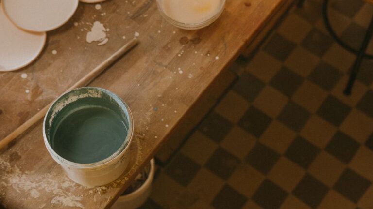 La Importancia de los Talleres de Placas y Pintura en la Restauración de Vehículos