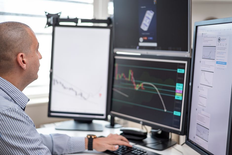 online stock broker