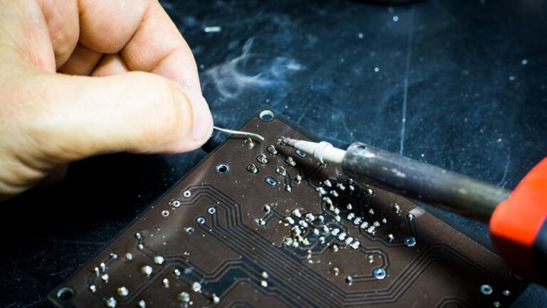 La Revolución en la Fabricación de PCB: Innovaciones y Tendencias