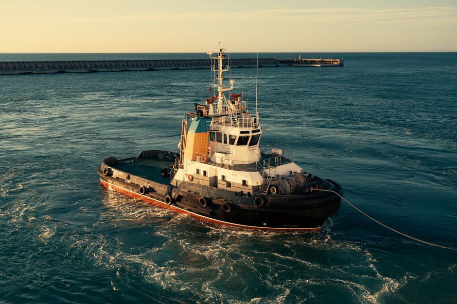 marine engine supplier