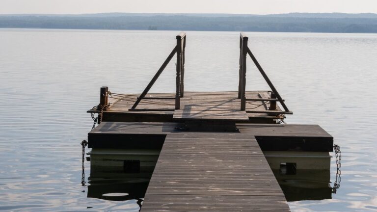 The Essential Guide to Choosing a Dock Installation Company