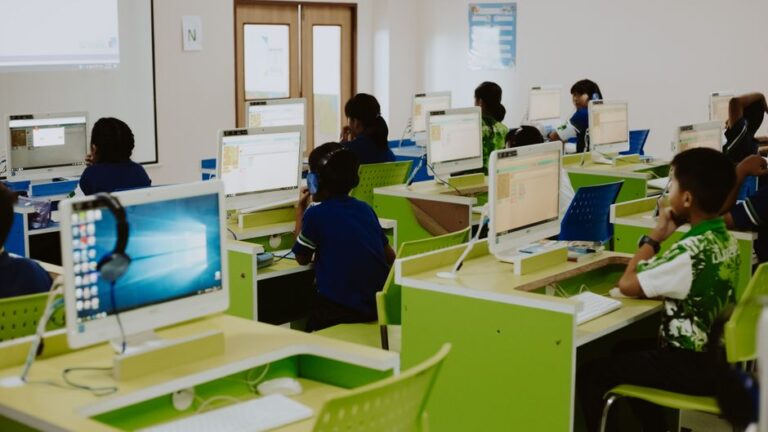 子供のためのプログラミング教室の重要性とメリット