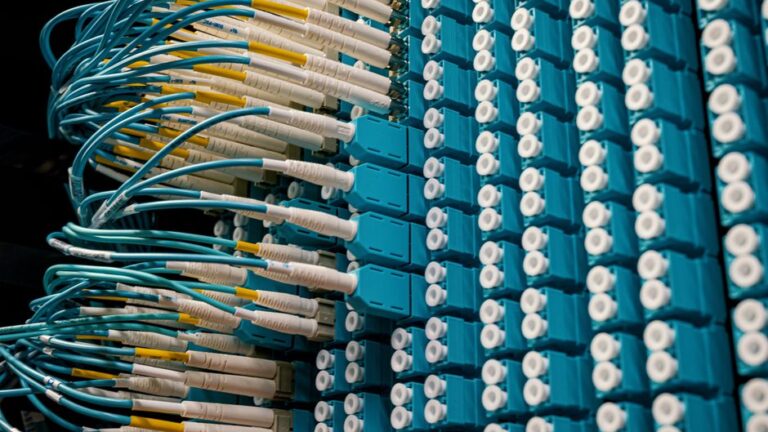 Guía completa para el instalador de electrónica náutica