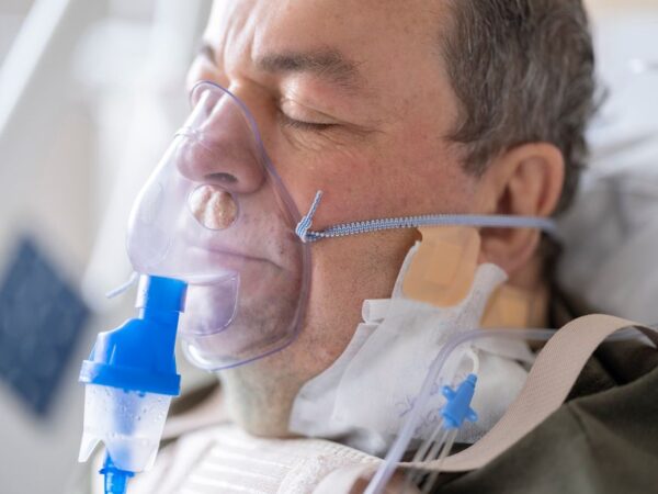 The Essential Guide to Oxygen Concentrator Rental