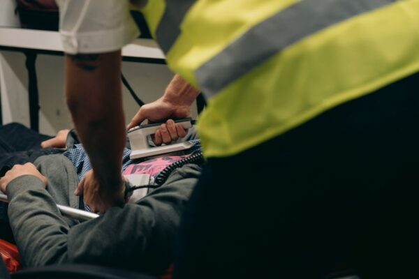Choosing the Right Defibrillator Supplier for Your Needs