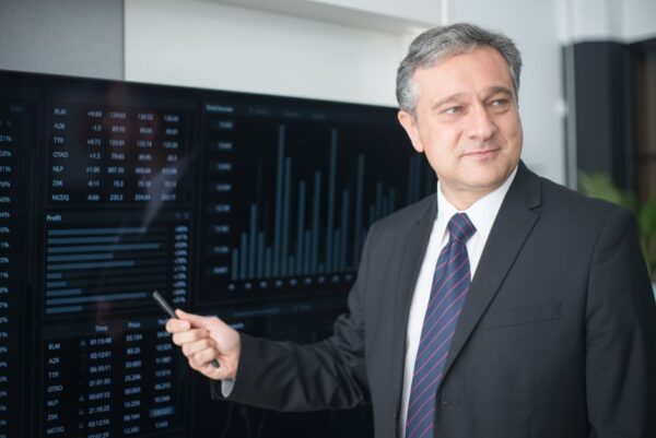 La importancia del director financiero externo en las empresas modernas