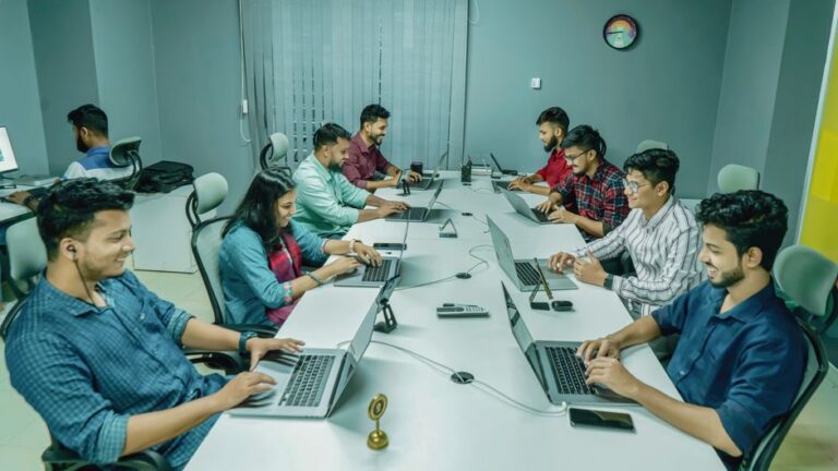 The Rise of HR Outsourcing: A Strategic Move for Businesses