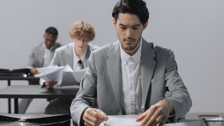 The Essential Guide to Employee Background Checks