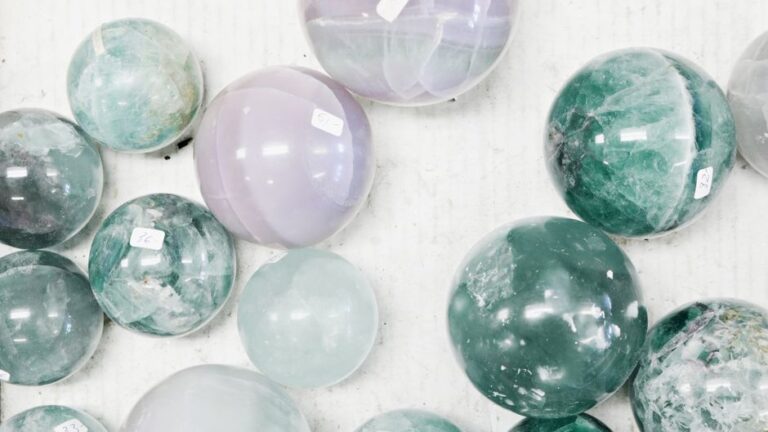 The Ultimate Guide to Choosing a Reliable Gemstone Supplier