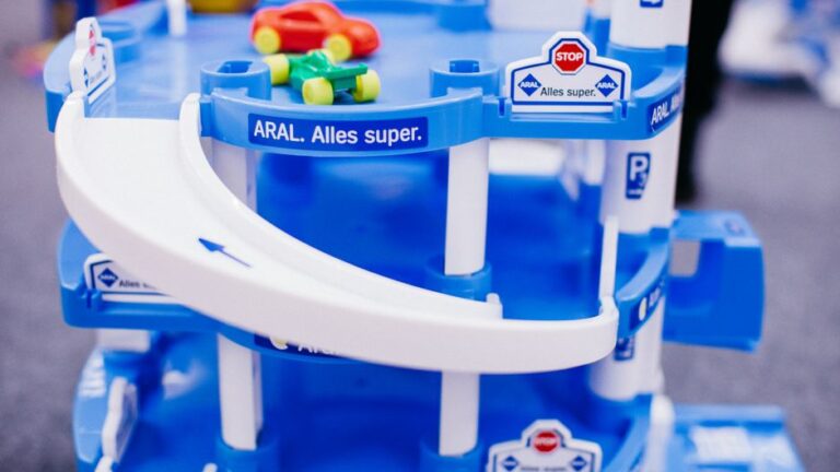 The Vibrant World of Children’s Toy Manufacturing